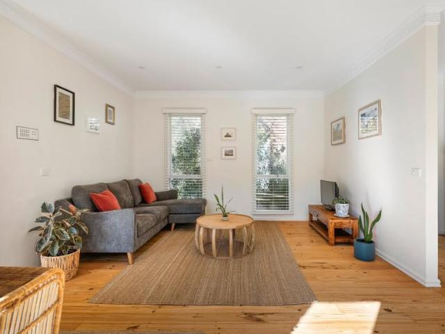 Apartment for sale in Glen Huntly, Melbourne