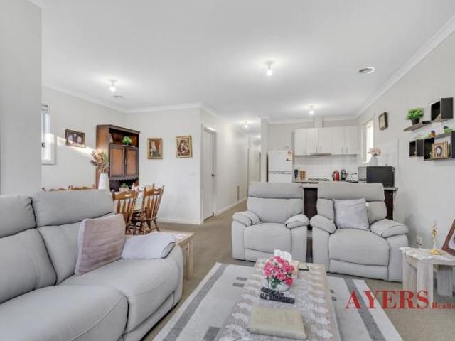 Apartment for sale in Hallam, Melbourne