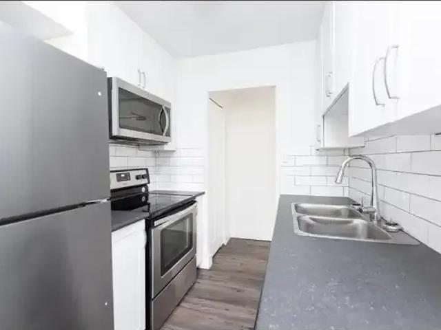 Apartment for rent in Ancaster, Ontario