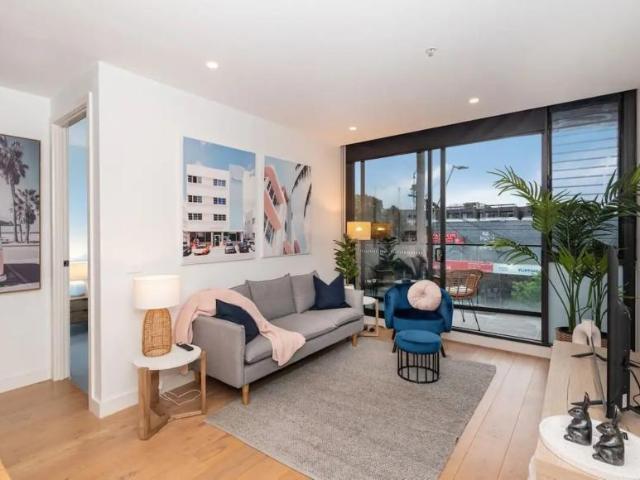 Apartment for sale in Hampton, Melbourne