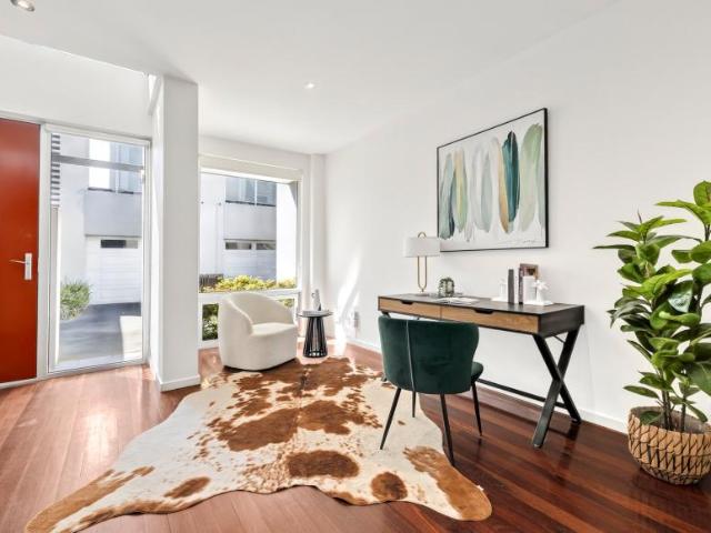 Apartment for sale in Hawthorn East, Melbourne
