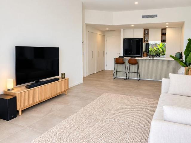 Apartment for sale in Hope Island, Gold Coast City