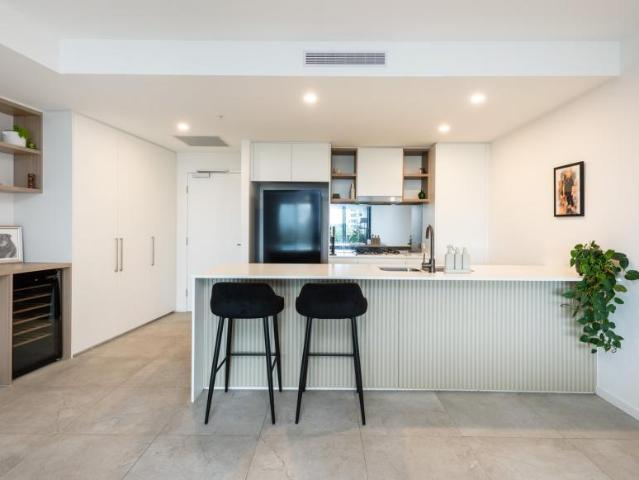Apartment for sale in Hope Island, Gold Coast City