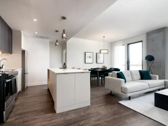 Apartment for rent in Chomedey, Quebec