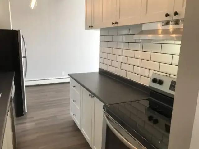 Apartment for rent in Redwood, Lethbridge