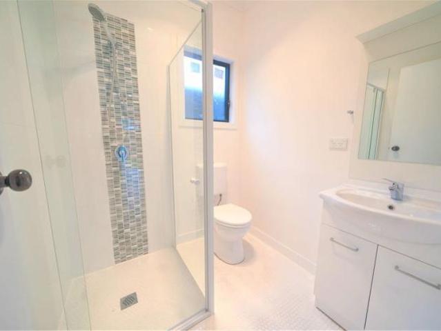Apartment for rent in Lethbridge, Victoria