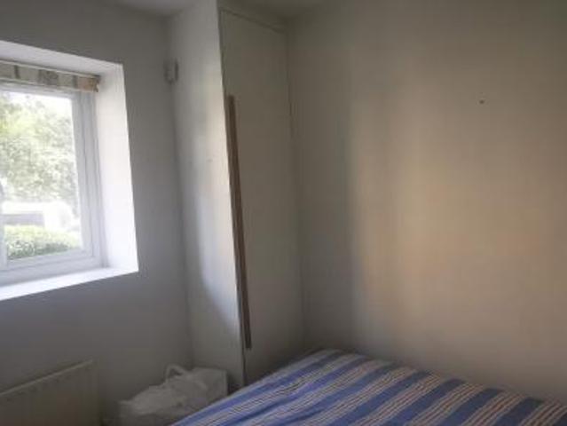 Apartment for rent in Southfields, Greater London
