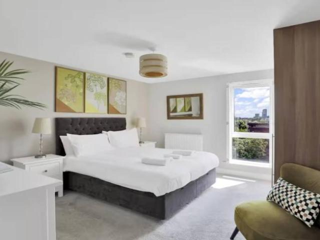 Apartment for rent in Lyons, Greater London