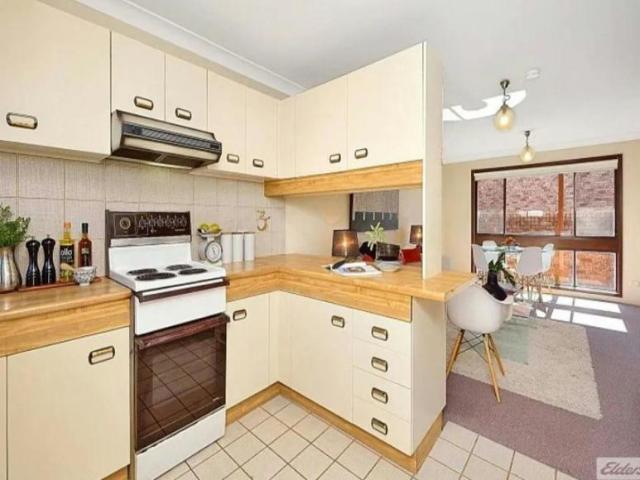 Apartment for rent in Lurnea, Sydney