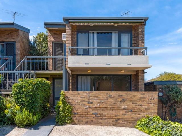 Apartment for sale in Mentone, Melbourne