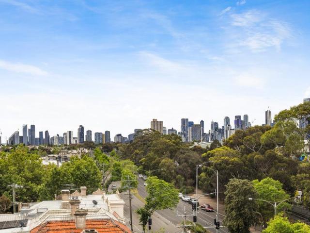 Apartment for sale in Middle Park, Melbourne
