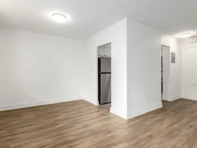 Apartment for rent in Port Credit, Mississauga