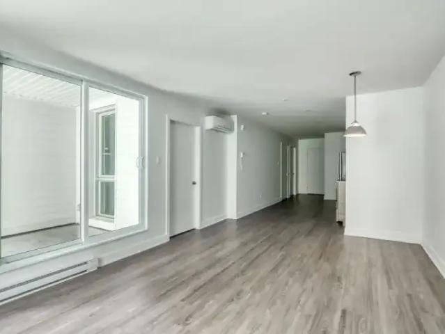 Apartment for rent in St. Leonard's, Quebec