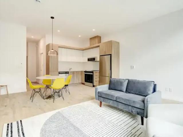 Apartment for rent in St. Leonard's, Quebec