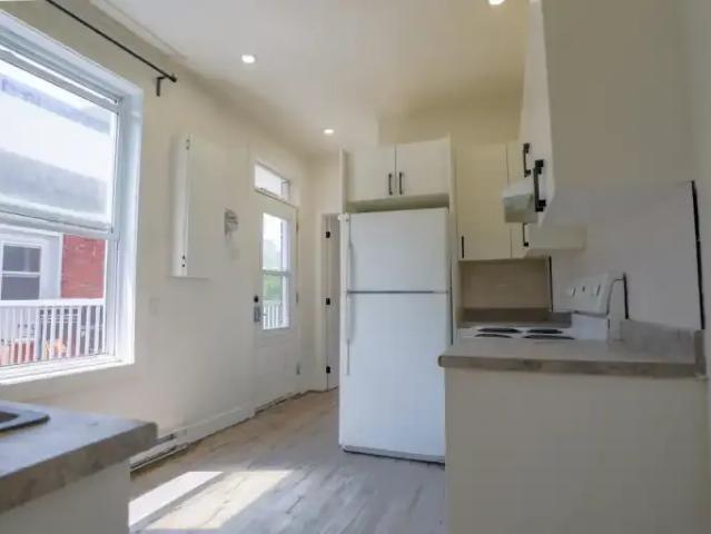 Apartment for rent in St. Leonard's, Quebec