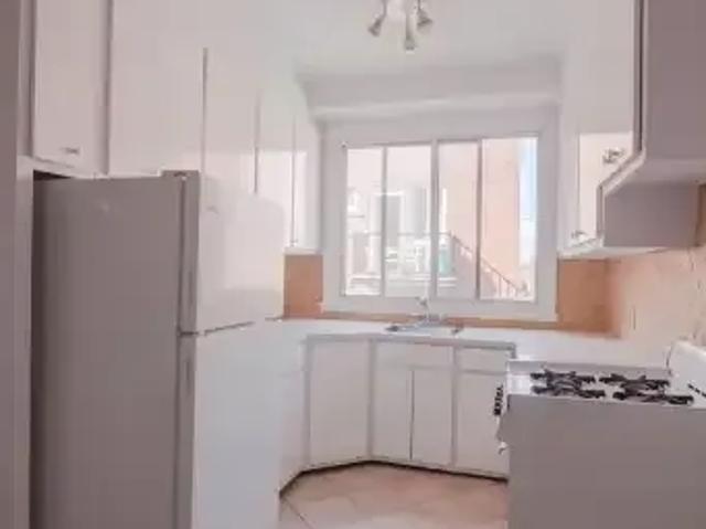 Apartment for rent in St. Leonard's, Quebec