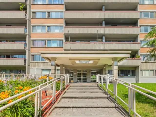 Apartment for rent in St. Leonard's, Quebec