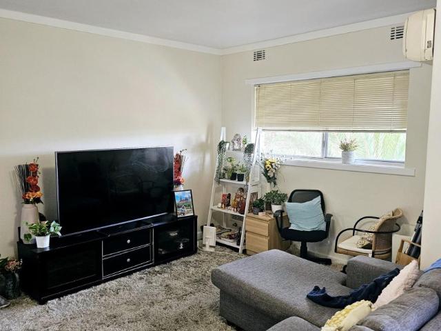Apartment for sale in Orelia, Western Australia