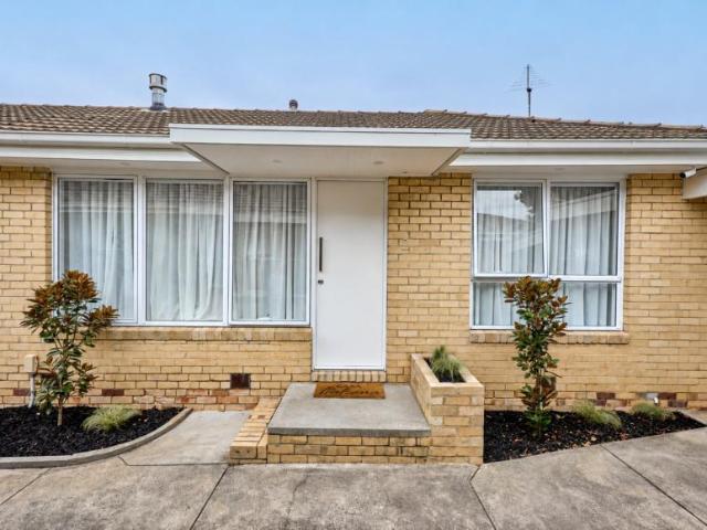 Apartment for sale in Parkdale, Melbourne