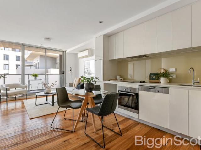 Apartment for sale in Port Melbourne, Melbourne