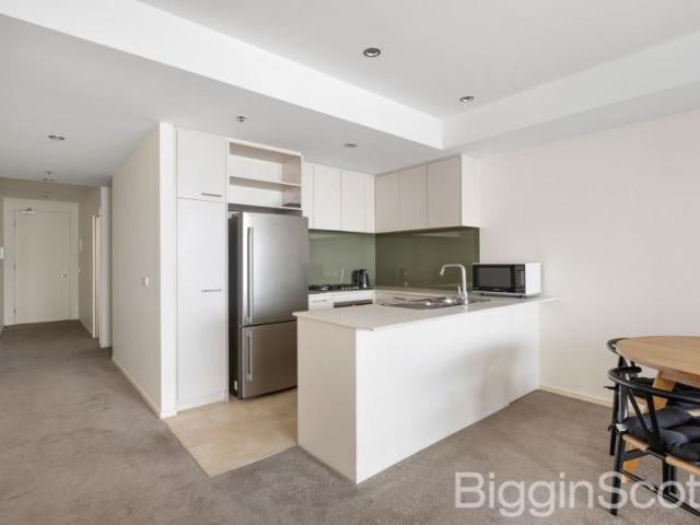 Apartment for sale in Port Melbourne, Melbourne