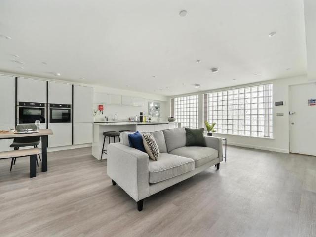 Apartment for rent in East Cliff, Acol