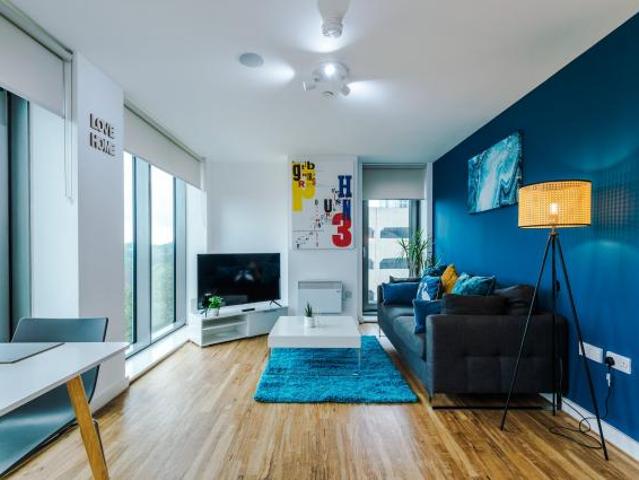 Apartment for rent in Salford Quays, Salford