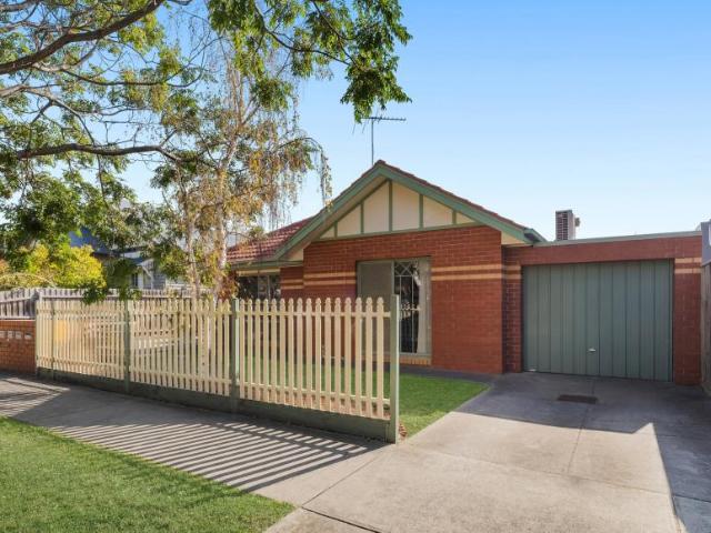Apartment for sale in Camerons Creek, Victoria