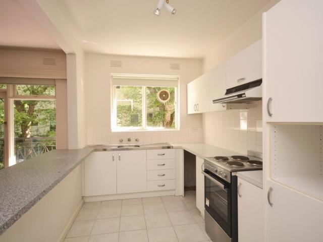 Apartment for rent in St Kilda East, Melbourne