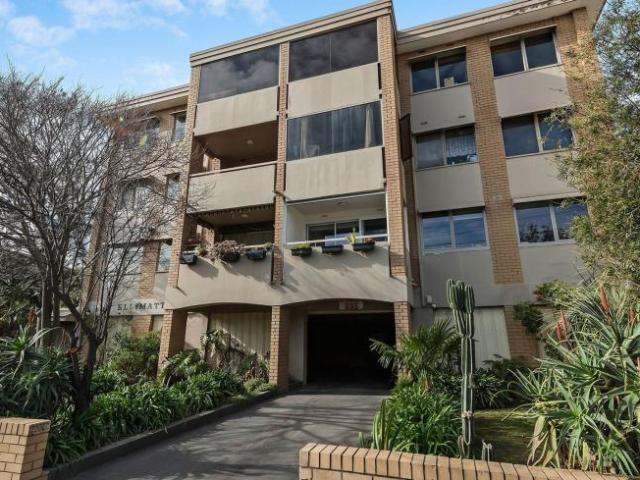 Apartment for rent in St Kilda, Melbourne