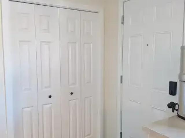 Apartment for rent in Lousana, Alberta