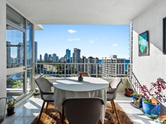 Apartment for sale in Surfers Paradise, Gold Coast City