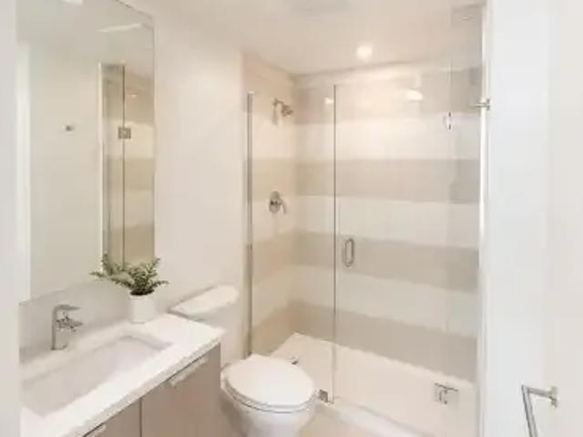 Apartment for rent in Surrey, British Columbia