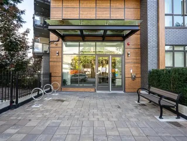 Apartment for rent in City Centre, Surrey