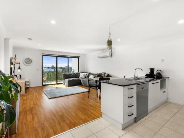 Apartment for sale in Sydenham, Melbourne