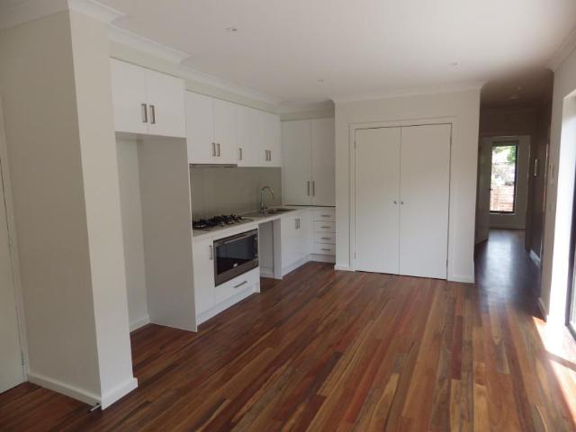 Apartment for rent in Thornbury, Melbourne