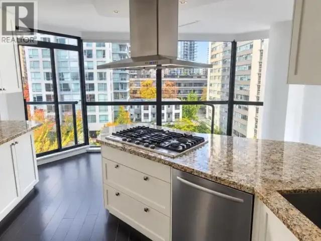 Apartment for rent in Coal Harbour, Vancouver