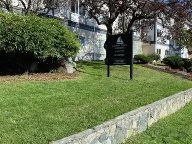 Apartment for rent in Esquimalt, British Columbia