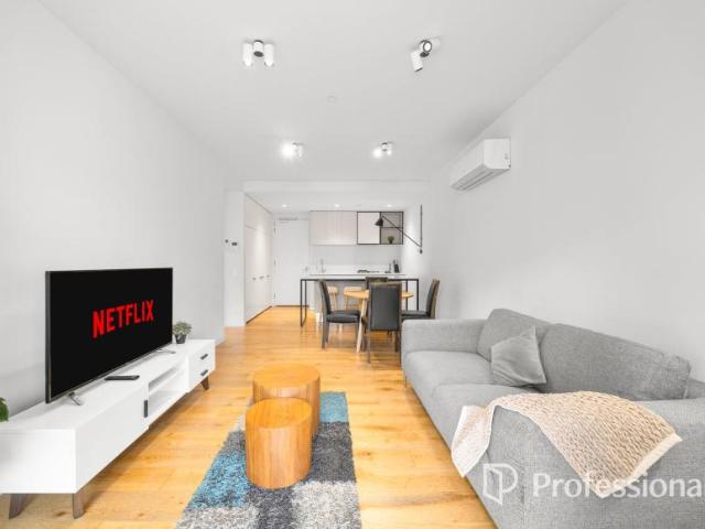 Apartment for sale in Werribee South, Melbourne