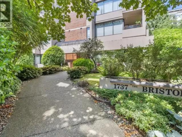 Apartment for rent in Ambleside, West Vancouver