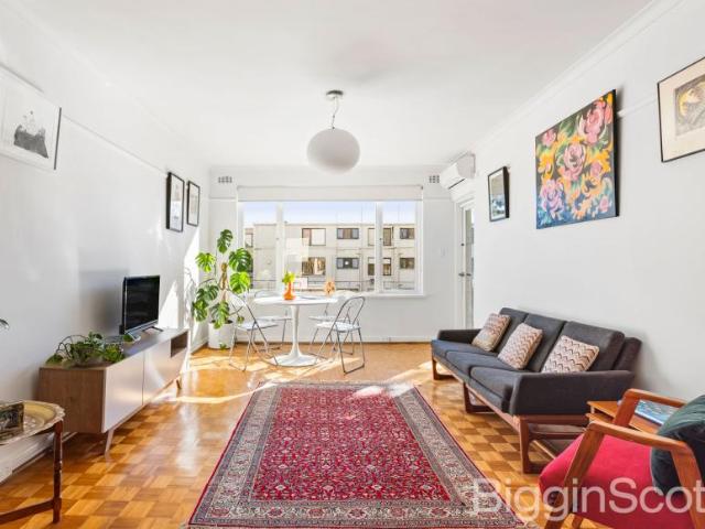 Apartment for sale in Windsor, Melbourne