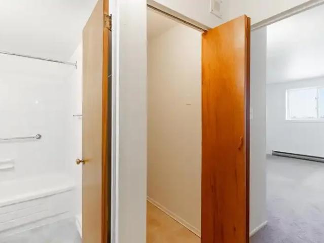 Apartment for rent in East St. Paul, Manitoba