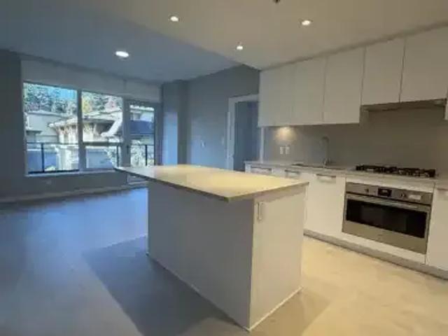 Condo for rent in Metrotown, Burnaby