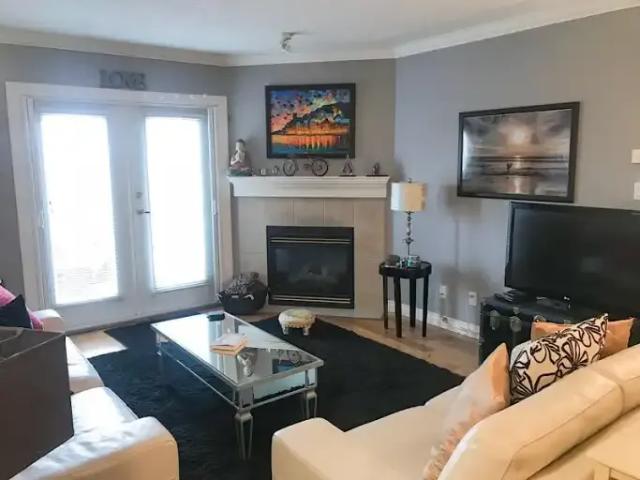 Condo for rent in Erlton, Calgary