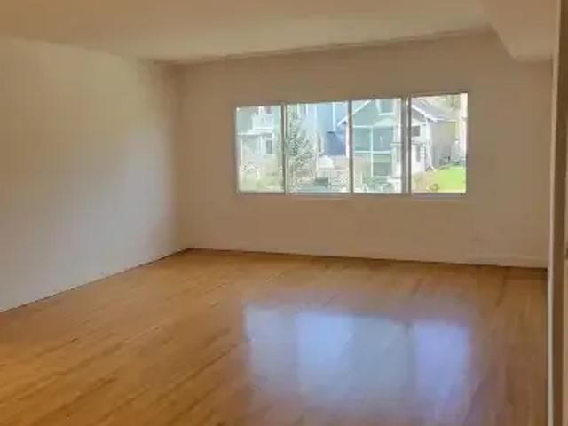 Condo for rent in Northwest, Alberta