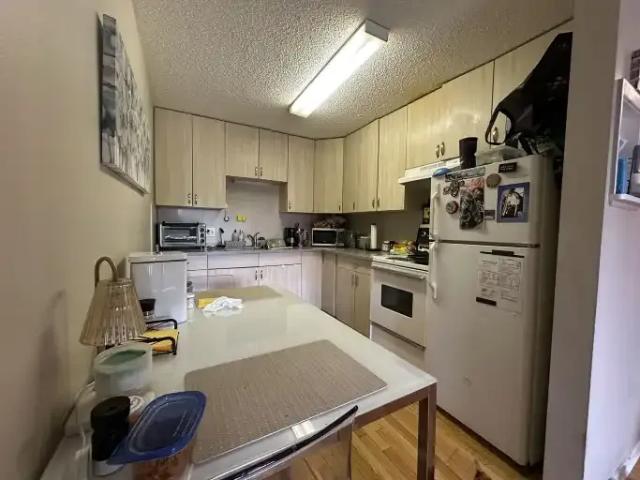 Condo for rent in Lower Mount Royal, Calgary
