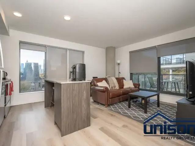 Condo for rent in Crescent Heights, Calgary