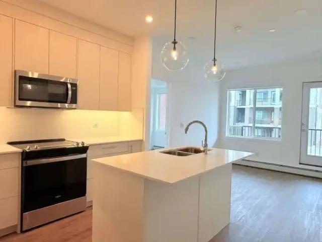 Condo for rent in Chestermere, Alberta