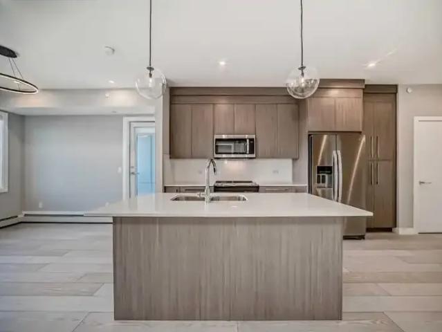 Condo for rent in Chestermere, Alberta