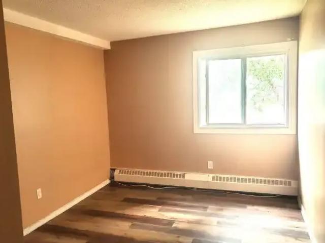 Condo for rent in Cherry Grove, Alberta